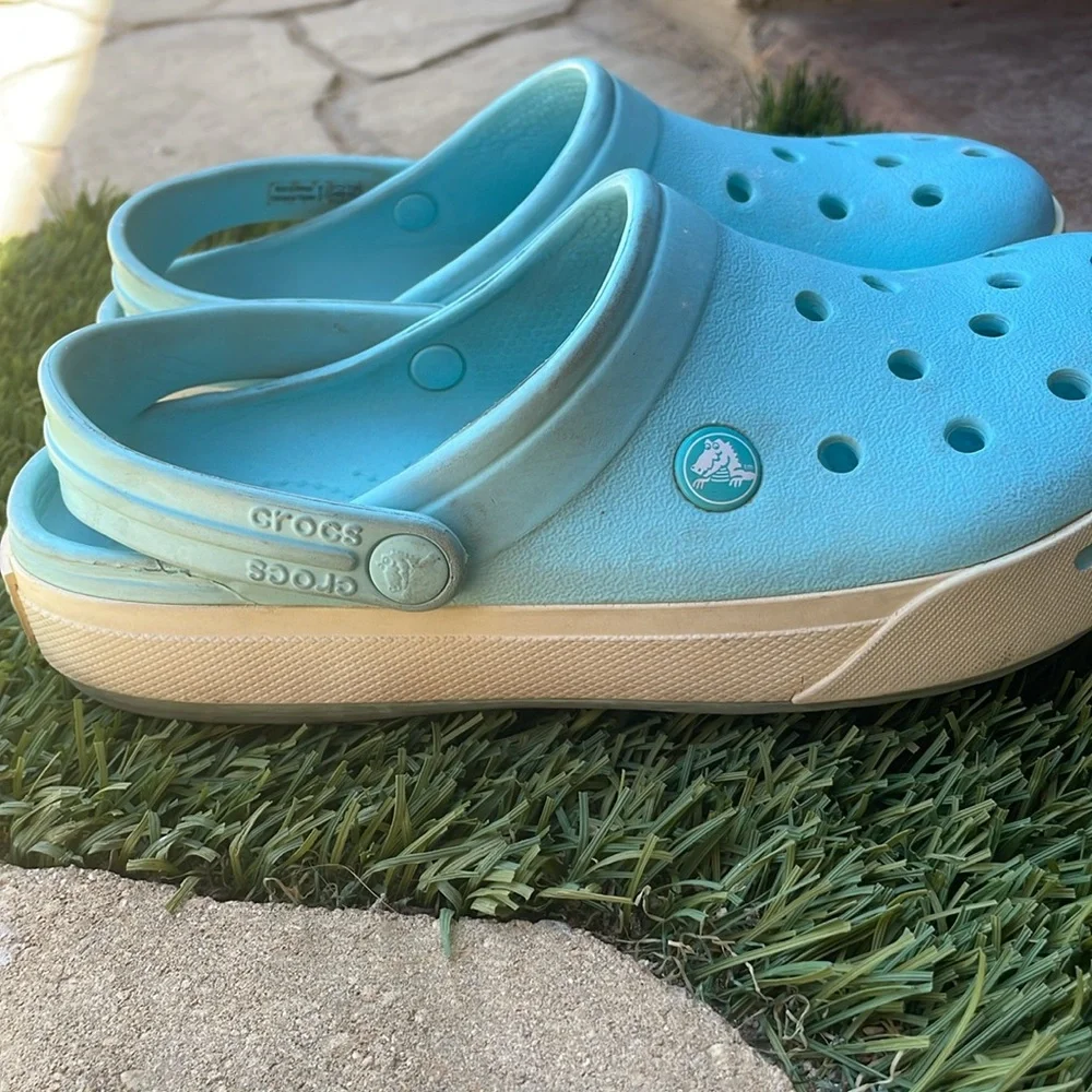 Kids Crocs / Clogs Size 5